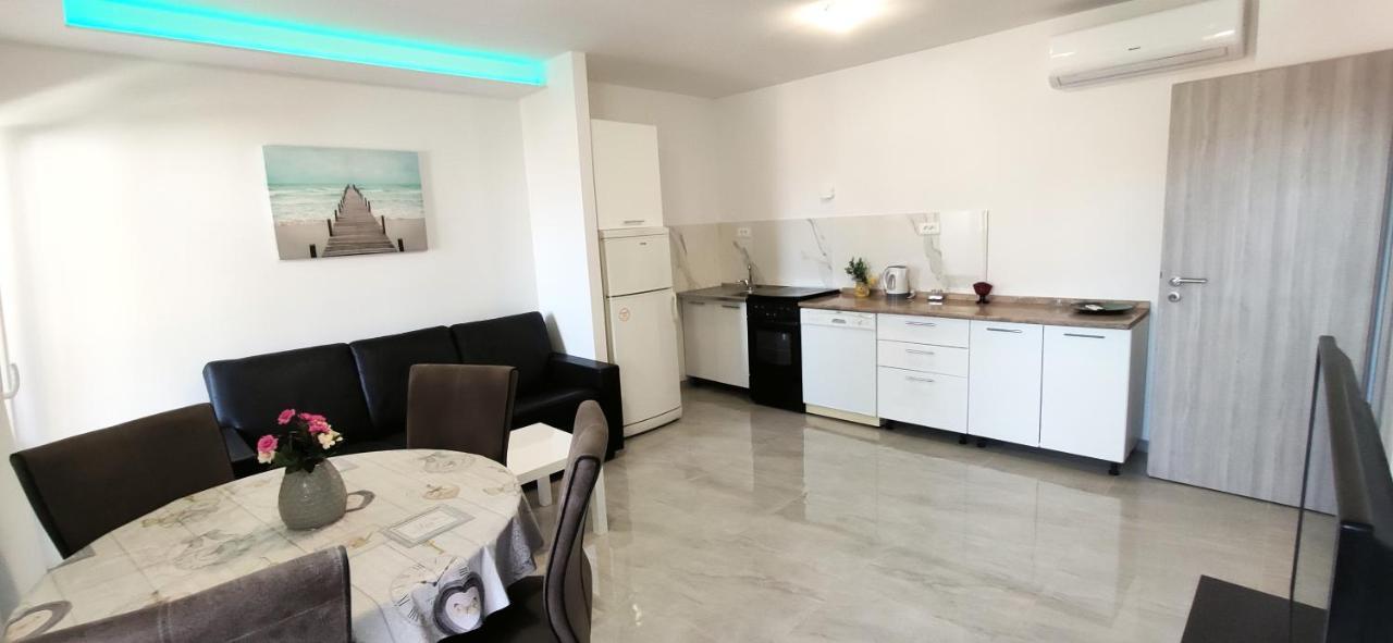 מאקרסקה Apartment Dolores מראה חיצוני תמונה